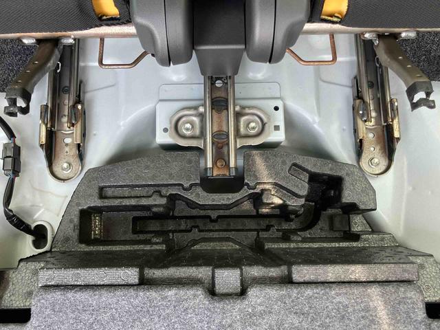 ムーヴカスタム　Ｘバックカメラ連動フルセグナビ　ブルートゥース対応　オートライト　プッシュエンジンスタート　助手席シートアンダートレイ　アイドリングストップ機構　チルトステアリング　運転席シートリフター（千葉県）の中古車