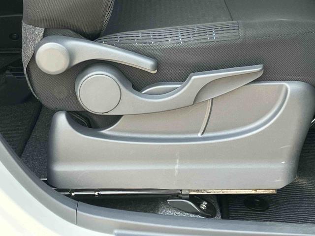 ムーヴカスタム　Ｘバックカメラ連動フルセグナビ　ブルートゥース対応　オートライト　プッシュエンジンスタート　助手席シートアンダートレイ　アイドリングストップ機構　チルトステアリング　運転席シートリフター（千葉県）の中古車