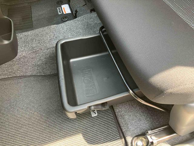ムーヴカスタム　Ｘバックカメラ連動フルセグナビ　ブルートゥース対応　オートライト　プッシュエンジンスタート　助手席シートアンダートレイ　アイドリングストップ機構　チルトステアリング　運転席シートリフター（千葉県）の中古車