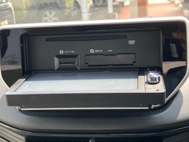 ムーヴＸ　ＳＡIIナビ・ＴＶ・ＤＶＤ・ＢＴ・ＵＳＢ　Ｂカメラ　衝突被害軽減ブレーキ　誤発進抑制制御　横滑り防止装置　空転防止装置　オートライト　前席大型アームレスト付ベンチシート　トップシェイドガラス　アルミホイール（千葉県）の中古車