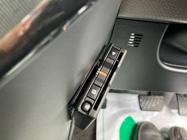 トールＧターボナビ／ＢＴ／ＤＴＶ／ＤＩＳＣ／バックカメラ／ステアリングスイッチ　ＥＴＣ　両側パワスラ　ＬＥＤヘッドライト　オートライト　プッシュボタンスタート　オートエアコン　コーナーセンサー　衝突被害軽減ブレーキ（千葉県）の中古車
