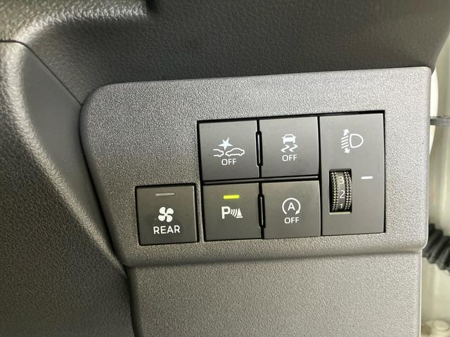 ハイゼットカーゴデラックス　４ＷＤ電子制御４ＷＤ　リヤヒーター　オートライト　プライバシーガラス　フロントパワーウィンドウ　オーバーヘッドシェルフ　キーレスエントリー　コーナーセンサー　衝突被害軽減ブレーキ（千葉県）の中古車