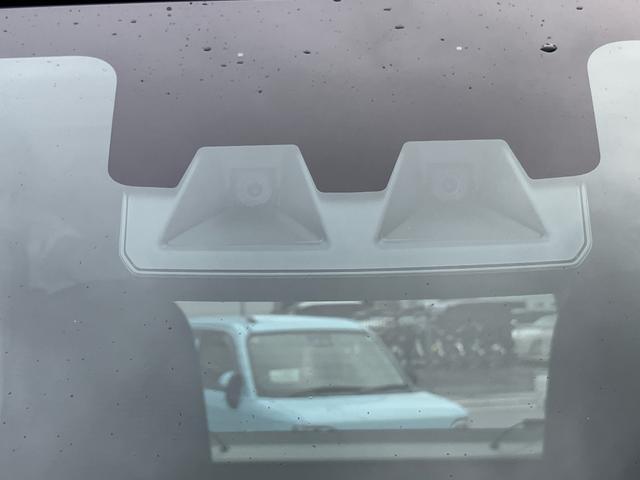 ハイゼットカーゴデラックス　４ＷＤ電子制御４ＷＤ　リヤヒーター　オートライト　プライバシーガラス　フロントパワーウィンドウ　オーバーヘッドシェルフ　キーレスエントリー　コーナーセンサー　衝突被害軽減ブレーキ（千葉県）の中古車