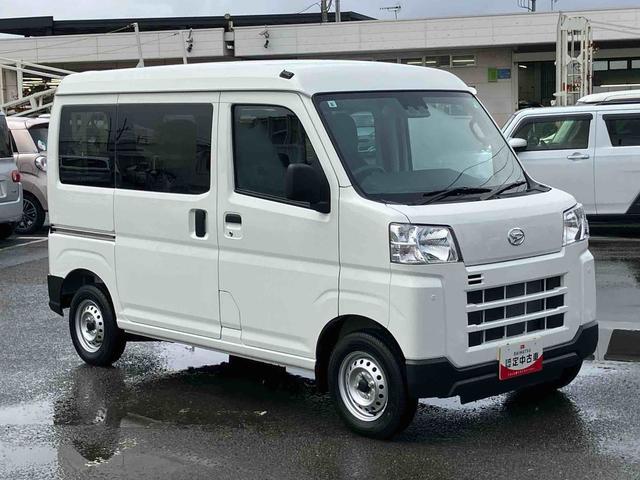 ハイゼットカーゴデラックス　４ＷＤ電子制御４ＷＤ　リヤヒーター　オートライト　プライバシーガラス　フロントパワーウィンドウ　オーバーヘッドシェルフ　キーレスエントリー　コーナーセンサー　衝突被害軽減ブレーキ（千葉県）の中古車