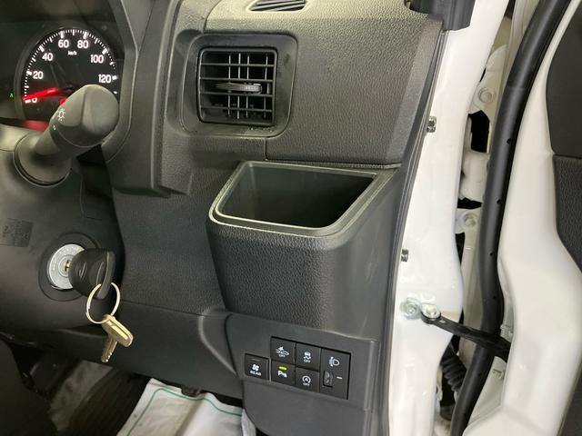 ハイゼットカーゴデラックス　４ＷＤ電子制御４ＷＤ　リヤヒーター　オートライト　プライバシーガラス　フロントパワーウィンドウ　オーバーヘッドシェルフ　キーレスエントリー　コーナーセンサー　衝突被害軽減ブレーキ（千葉県）の中古車