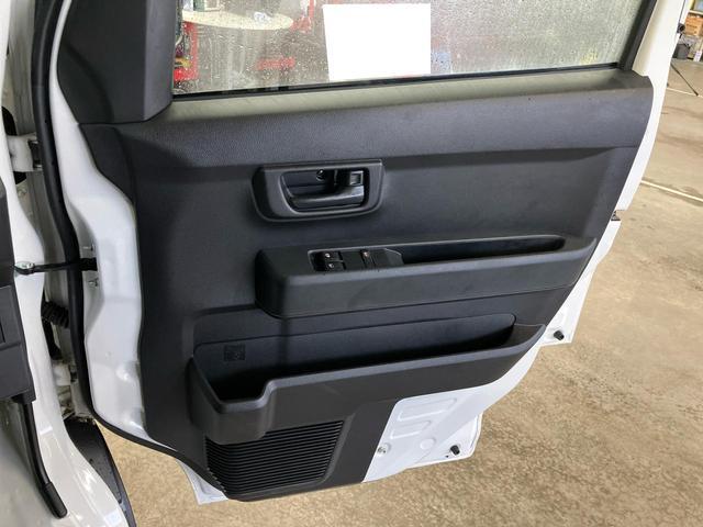 ハイゼットカーゴデラックス　４ＷＤ電子制御４ＷＤ　リヤヒーター　オートライト　プライバシーガラス　フロントパワーウィンドウ　オーバーヘッドシェルフ　キーレスエントリー　コーナーセンサー　衝突被害軽減ブレーキ（千葉県）の中古車