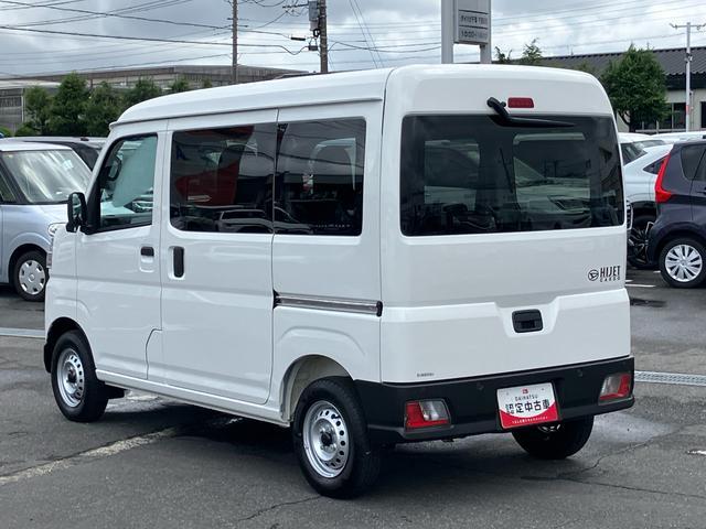 ハイゼットカーゴデラックス　４ＷＤ電子制御４ＷＤ　リヤヒーター　オートライト　プライバシーガラス　フロントパワーウィンドウ　オーバーヘッドシェルフ　キーレスエントリー　コーナーセンサー　衝突被害軽減ブレーキ（千葉県）の中古車