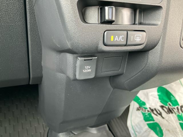 ハイゼットカーゴデラックス　４ＷＤ電子制御４ＷＤ　リヤヒーター　オートライト　プライバシーガラス　フロントパワーウィンドウ　オーバーヘッドシェルフ　キーレスエントリー　コーナーセンサー　衝突被害軽減ブレーキ（千葉県）の中古車