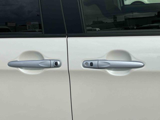 トールＧ衝突被害軽減ブレーキ　両側電動スライド　Ｂカメラ　ＬＥＤヘッドライト　オ−トライト＆オートハイビーム　コ−ナ−センサー　シートリフター　チルトステアリング　プッシュスタート　キーフリー　ステアリモコン（千葉県）の中古車