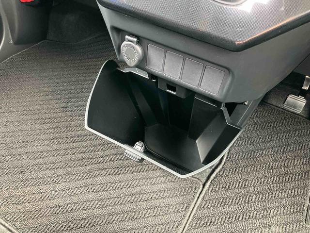 トールＧ衝突被害軽減ブレーキ　両側電動スライド　Ｂカメラ　ＬＥＤヘッドライト　オ−トライト＆オートハイビーム　コ−ナ−センサー　シートリフター　チルトステアリング　プッシュスタート　キーフリー　ステアリモコン（千葉県）の中古車