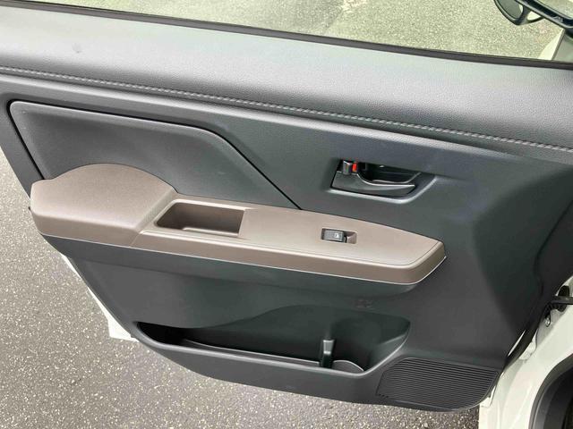 トールＧ衝突被害軽減ブレーキ　両側電動スライド　Ｂカメラ　ＬＥＤヘッドライト　オ−トライト＆オートハイビーム　コ−ナ−センサー　シートリフター　チルトステアリング　プッシュスタート　キーフリー　ステアリモコン（千葉県）の中古車