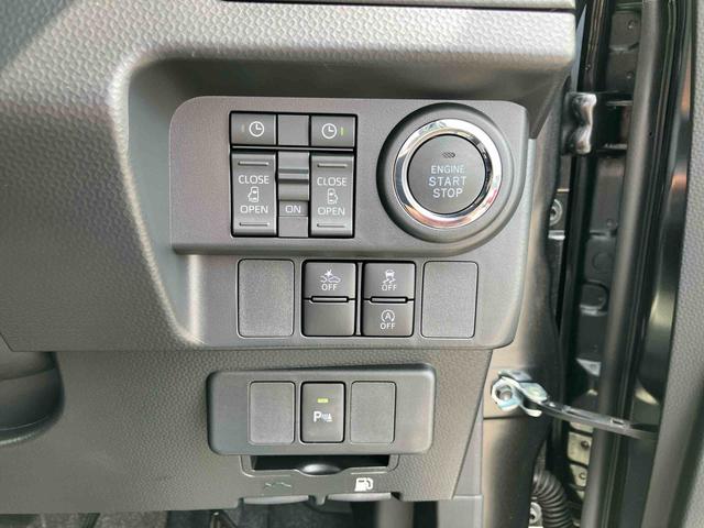 トールカスタムＧアダプティブクルーズコントロール　両側電動スライドドア　バックカメラ　アダプティブドライビングビーム　オートライト　ＬＥＤヘッドランプ＆フォグ　電動駐車ブレーキ　コーナーセンサー　革巻ステア＆シフト（千葉県）の中古車