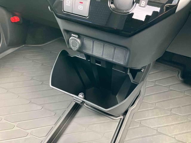トールカスタムＧアダプティブクルーズコントロール　両側電動スライドドア　バックカメラ　アダプティブドライビングビーム　オートライト　ＬＥＤヘッドランプ＆フォグ　電動駐車ブレーキ　コーナーセンサー　革巻ステア＆シフト（千葉県）の中古車