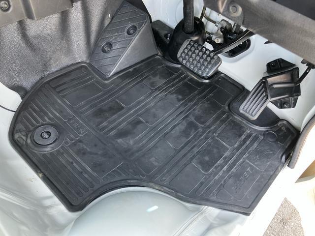 ハイゼットトラックジャンボＳＡIIIｔ４ＷＤ　ナビ・ＴＶ・ＢＴ・ＤＶＤ・ＵＳＢ　Ｂカメラ　ドラレコ　衝突被害軽減ブレーキ　ＬＥＤヘッドランプ　　トップシェイドガラス　サイドレバー式駐車ブレーキ　スモークガラス　パワーウィンドウ　社外アルミ（千葉県）の中古車