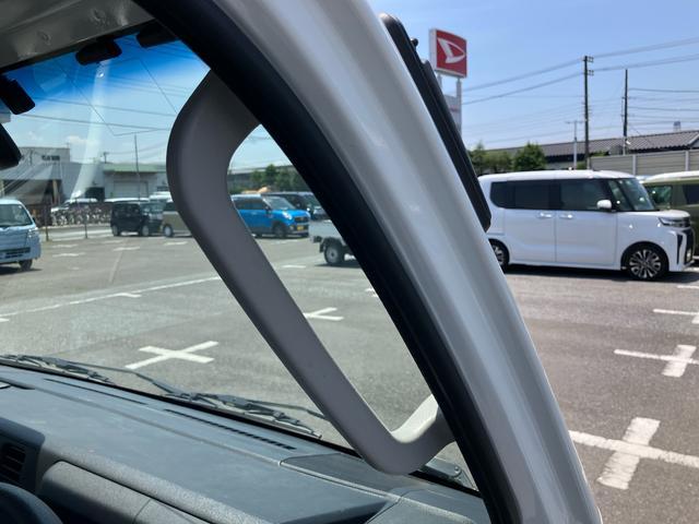 ハイゼットトラックジャンボＳＡIIIｔ４ＷＤ　ナビ・ＴＶ・ＢＴ・ＤＶＤ・ＵＳＢ　Ｂカメラ　ドラレコ　衝突被害軽減ブレーキ　ＬＥＤヘッドランプ　　トップシェイドガラス　サイドレバー式駐車ブレーキ　スモークガラス　パワーウィンドウ　社外アルミ（千葉県）の中古車