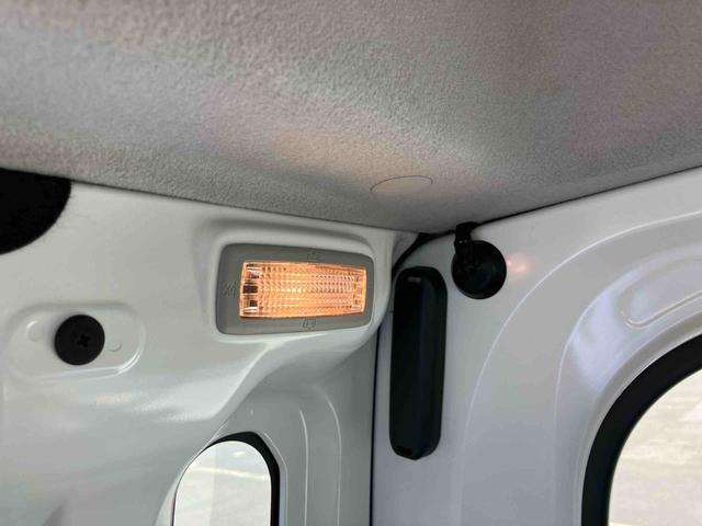 ハイゼットトラックジャンボＳＡIIIｔ４ＷＤ　ナビ・ＴＶ・ＢＴ・ＤＶＤ・ＵＳＢ　Ｂカメラ　ドラレコ　衝突被害軽減ブレーキ　ＬＥＤヘッドランプ　　トップシェイドガラス　サイドレバー式駐車ブレーキ　スモークガラス　パワーウィンドウ　社外アルミ（千葉県）の中古車