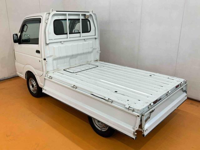 キャリイトラックＫＣエアコン・パワステ農繁仕様　４ＷＤ５速マニュアル　副変速機　デフロック　荷台ライト　テールゲートチェーン　スピーカー一体型ＡＭ／ＦＭラジオ　エアコン　パワーステアリング（千葉県）の中古車