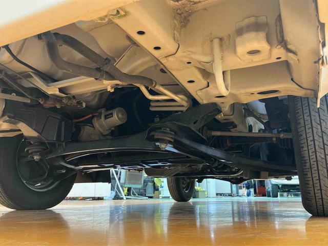 キャリイトラックＫＣエアコン・パワステ農繁仕様　４ＷＤ５速マニュアル　副変速機　デフロック　荷台ライト　テールゲートチェーン　スピーカー一体型ＡＭ／ＦＭラジオ　エアコン　パワーステアリング（千葉県）の中古車