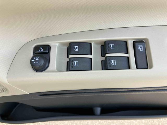 タントエグゼＸナビ　ワンセグ・ＣＤ・ラジオ　ＥＴＣ　トップシェイドガラス　オートエアコン　電動格納ドアミラー　スモークガラス　盗難防止アラーム　キーフリーシステム　リヤワイパー　社外アルミホイール（千葉県）の中古車