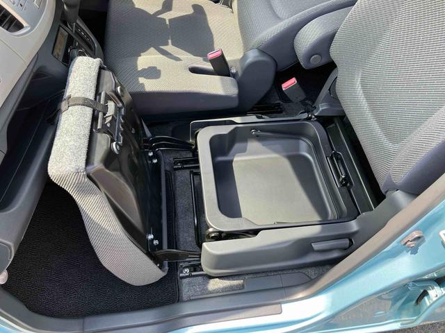 ワゴンＲＦＸＣＤチューナー　ＥＴＣ　運転席シートヒーター　イモビライザー　キーレスエントリー　電動格納ドアミラー　オートエアコン　アイドリングストップ（千葉県）の中古車