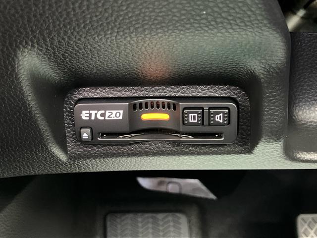 ヴェゼルｅ：ＨＥＶ　ＺＤＰオーディオ／ナビ／ＢＴ／ＴＶ／全周囲カメラ／ステアスイッチ　ＥＴＣ２．０　ワイヤレス充電　ＬＥＤヘッド＆フォグランプ　１８インチアルミ　クルコン　ダウンヒルアシスト　ＢＳＭ　衝突被害軽減ブレーキ（千葉県）の中古車