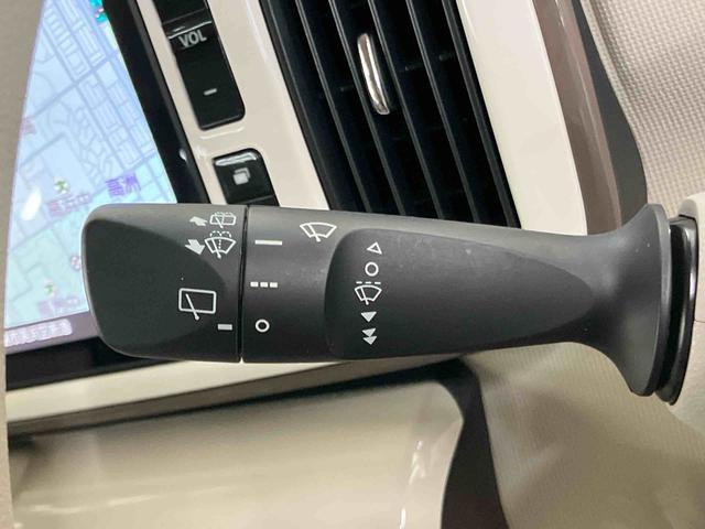 ムーヴキャンバスＧメイクアップリミテッド　ＳＡIIIパノラマカメラ連動８インチフルセグナビ　ＵＳＢ接続　ブルートゥース対応　フロント．リヤドライブレコーダー連動　ＨＤＭＩ接続　置きラクボックス　助手席シートアンダートレイ　プッシュエンジンスタート（千葉県）の中古車