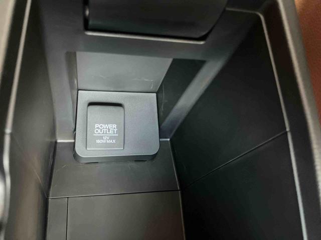 フィット１３Ｇ・Ｆバックカメラ連動フルセグナビ　ブルートゥース対応　ビルトインＥＴＣ　アイドリングストップ機構　プッシュエンジンスタート　前席シートヒーター　チルト＆テレスコピックステアリング　運転席シートリフター（千葉県）の中古車