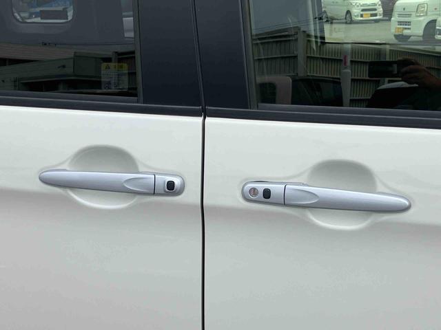 トールカスタムＧ９型ナビ・ＴＶ・ＤＶＤ・ＵＳＢ・ＢＴ　全周囲カメラ　ドラレコ　ＥＴＣ　クルーズコントロール　両側電動スライド　ＬＥＤヘッドランプ＆フォグ　オートライト＆オートハイビーム　コーナーセンサー　革巻ステア（千葉県）の中古車