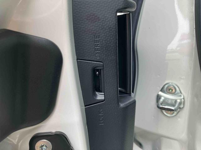 トールカスタムＧ９型ナビ・ＴＶ・ＤＶＤ・ＵＳＢ・ＢＴ　全周囲カメラ　ドラレコ　ＥＴＣ　クルーズコントロール　両側電動スライド　ＬＥＤヘッドランプ＆フォグ　オートライト＆オートハイビーム　コーナーセンサー　革巻ステア（千葉県）の中古車