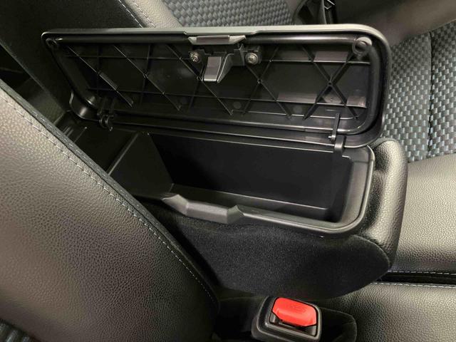タントカスタムＲＳ両側電動スライドドア　ホールドモード付電動パーキングブレーキ　前後コーナーセンサー　前席シートヒーター　オートライト　オートハイビーム　プッシュエンジンスタート　キーフリーシステム（千葉県）の中古車