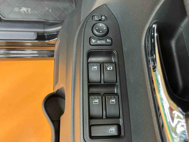 タントカスタムＲＳ両側電動スライドドア　ホールドモード付電動パーキングブレーキ　前後コーナーセンサー　前席シートヒーター　オートライト　オートハイビーム　プッシュエンジンスタート　キーフリーシステム（千葉県）の中古車