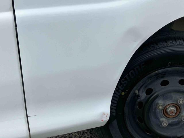 ハイゼットトラック農用スペシャル４ＷＤ　５速マニュアル　荷台三方開　荷台作業灯　４枚リーフスプリング　リヤデフロック　ＣＤチューナー・ＡＭ／ＦＭラジオ　エアコン　パワーステアリング　サイドレバー式駐車ブレーキ　ハロゲンヘッドランプ（千葉県）の中古車
