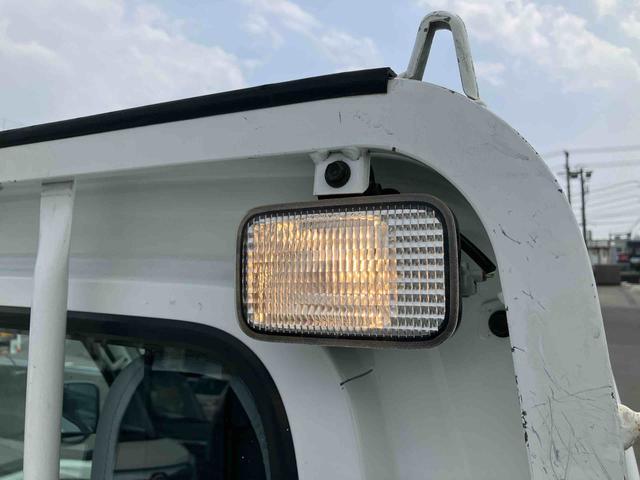 ハイゼットトラック農用スペシャル４ＷＤ　５速マニュアル　荷台三方開　荷台作業灯　４枚リーフスプリング　リヤデフロック　ＣＤチューナー・ＡＭ／ＦＭラジオ　エアコン　パワーステアリング　サイドレバー式駐車ブレーキ　ハロゲンヘッドランプ（千葉県）の中古車