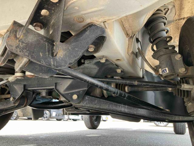 ハイゼットトラック農用スペシャル４ＷＤ　５速マニュアル　荷台三方開　荷台作業灯　４枚リーフスプリング　リヤデフロック　ＣＤチューナー・ＡＭ／ＦＭラジオ　エアコン　パワーステアリング　サイドレバー式駐車ブレーキ　ハロゲンヘッドランプ（千葉県）の中古車