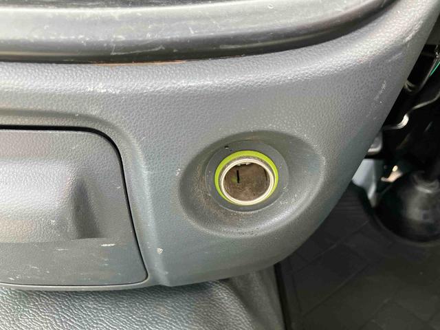 ハイゼットトラック農用スペシャル４ＷＤ　５速マニュアル　荷台三方開　荷台作業灯　４枚リーフスプリング　リヤデフロック　ＣＤチューナー・ＡＭ／ＦＭラジオ　エアコン　パワーステアリング　サイドレバー式駐車ブレーキ　ハロゲンヘッドランプ（千葉県）の中古車