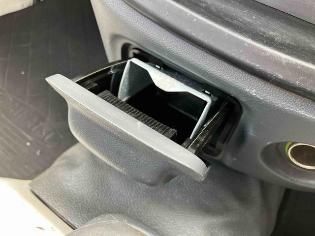 ハイゼットトラック農用スペシャル４ＷＤ　５速マニュアル　荷台三方開　荷台作業灯　４枚リーフスプリング　リヤデフロック　ＣＤチューナー・ＡＭ／ＦＭラジオ　エアコン　パワーステアリング　サイドレバー式駐車ブレーキ　ハロゲンヘッドランプ（千葉県）の中古車