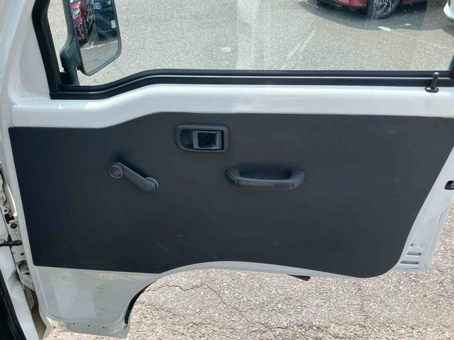 ハイゼットトラック農用スペシャル４ＷＤ　５速マニュアル　荷台三方開　荷台作業灯　４枚リーフスプリング　リヤデフロック　ＣＤチューナー・ＡＭ／ＦＭラジオ　エアコン　パワーステアリング　サイドレバー式駐車ブレーキ　ハロゲンヘッドランプ（千葉県）の中古車