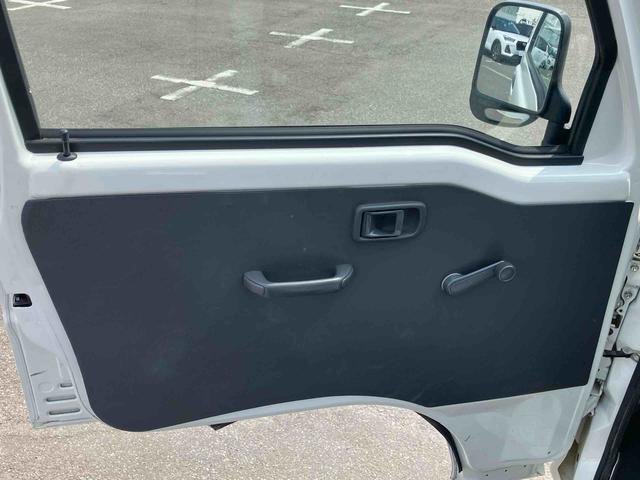 ハイゼットトラック農用スペシャル４ＷＤ　５速マニュアル　荷台三方開　荷台作業灯　４枚リーフスプリング　リヤデフロック　ＣＤチューナー・ＡＭ／ＦＭラジオ　エアコン　パワーステアリング　サイドレバー式駐車ブレーキ　ハロゲンヘッドランプ（千葉県）の中古車