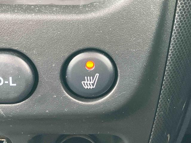 ジムニークロスアドベンチャーＸＣターボ　４ＷＤ　５速マニュアル　ナビ・ワンセグ・ＤＶＤ・ＵＳＢ　ＥＴＣ　運転席シートヒーター　スモークガラス　革巻ステアリング　電動格納ミラー　ハロゲンヘッドランプ＆フォグ　Ｒワイパー　アルミホイール（千葉県）の中古車