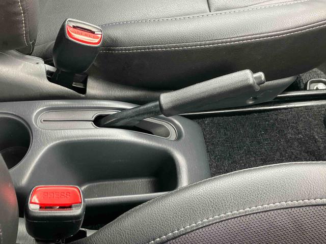 ジムニークロスアドベンチャーＸＣターボ　４ＷＤ　５速マニュアル　ナビ・ワンセグ・ＤＶＤ・ＵＳＢ　ＥＴＣ　運転席シートヒーター　スモークガラス　革巻ステアリング　電動格納ミラー　ハロゲンヘッドランプ＆フォグ　Ｒワイパー　アルミホイール（千葉県）の中古車