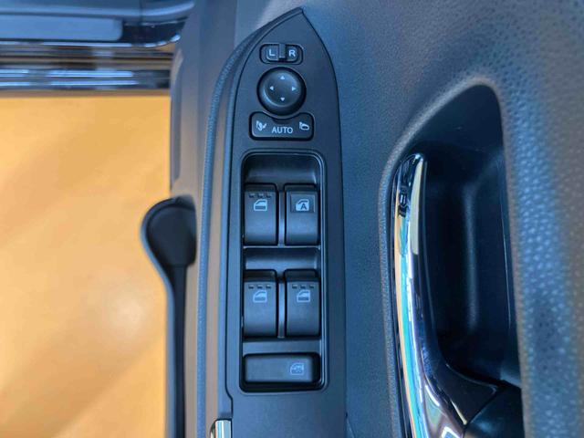 タントカスタムＲＳ両側電動スライドドア　ミラクルオープンドア　ホールドモード付電動パーキングブレーキ　前席シートヒーター　プッシュエンジンスタート　キーフリーシステム　チルトステアリング　運転席シートリフター（千葉県）の中古車