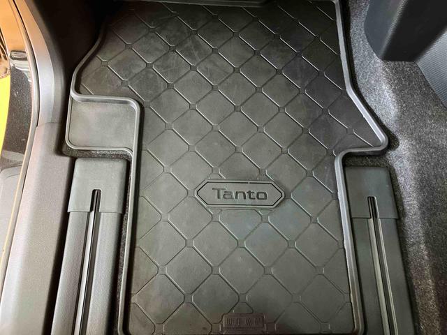 タントカスタムＲＳ両側電動スライドドア　ミラクルオープンドア　ホールドモード付電動パーキングブレーキ　前席シートヒーター　プッシュエンジンスタート　キーフリーシステム　チルトステアリング　運転席シートリフター（千葉県）の中古車