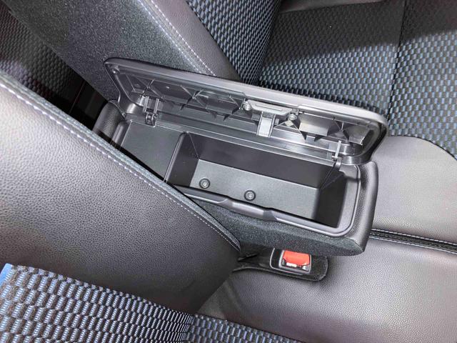 タントカスタムＲＳターボエンジン　１５インチアルミ　バックカメラ　両側電動スライドドア　シートヒーター　電動駐車ブレーキ　ＬＥＤライト＆フォグ　上下２段調節式デッキボード　コーナーセンサー　衝突被害軽減ブレーキ（千葉県）の中古車