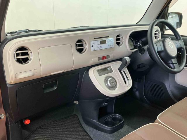 ミラココアココアＸスペシャルコーデＣＤラジオチューナー　ＡＵＸ接続　キーフリーシステム　チルトステアリング　運転席シートリフター　バニティーミラー付き左右サンバイザー　助手席シートバックポケット＋ショッピングフック　スペアータイヤ（千葉県）の中古車