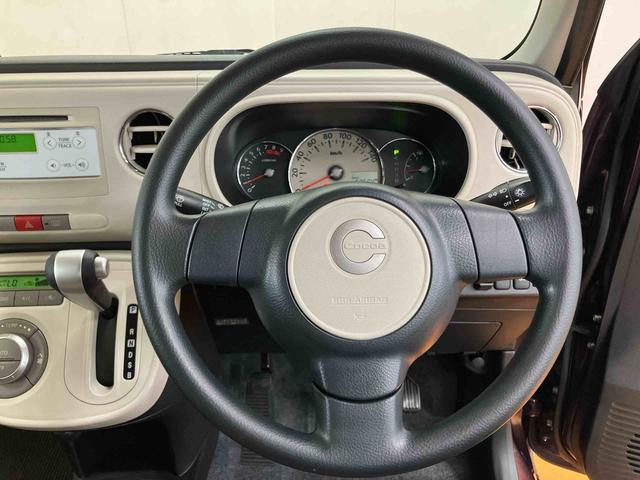 ミラココアココアＸスペシャルコーデＣＤラジオチューナー　ＡＵＸ接続　キーフリーシステム　チルトステアリング　運転席シートリフター　バニティーミラー付き左右サンバイザー　助手席シートバックポケット＋ショッピングフック　スペアータイヤ（千葉県）の中古車