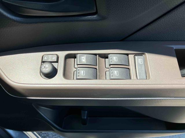 トールＧ衝突被害軽減ブレーキ　横滑り防止装置　両側電動スライドドア　ＬＥＤヘッドランプ　オートライト＆オートハイビーム　バックカメラ　前後コーナーセンサー　スモークガラス　ステアリングリモコン　盗難防止警報（千葉県）の中古車