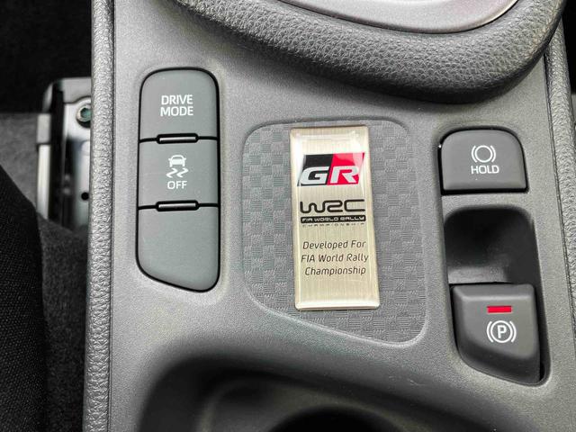 ＧＲヤリスＲＳトヨタマルチメディアナビ　ＵＳＢ接続　ブルートゥース対応　ビルトインＥＴＣ　フロント．リヤ２カメラドライブレコーダー　電動パーキングブレーキ　ブラインドスポットモニター　レーダークルーズコントロール（千葉県）の中古車