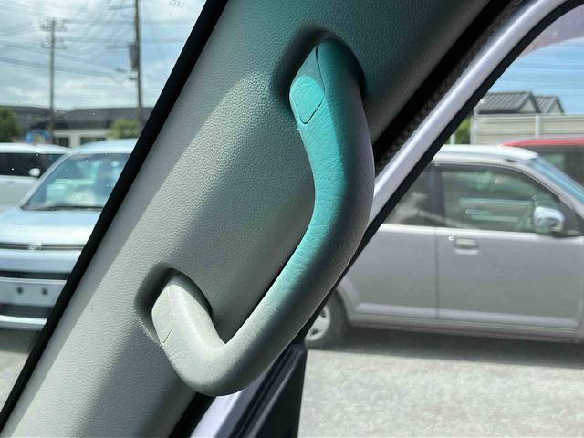 ハイゼットカーゴクルーズＥＴＣ　電動格納ドアミラー　パワーウィンドウ　スモークガラス　ＣＤ・ＡＭ／ＦＭラジオ　両側スライドドア　オーバーヘッドシェルフ　トップシェイドガラス　キーレスエントリー　リヤワイパー　ホイールキャップ（千葉県）の中古車