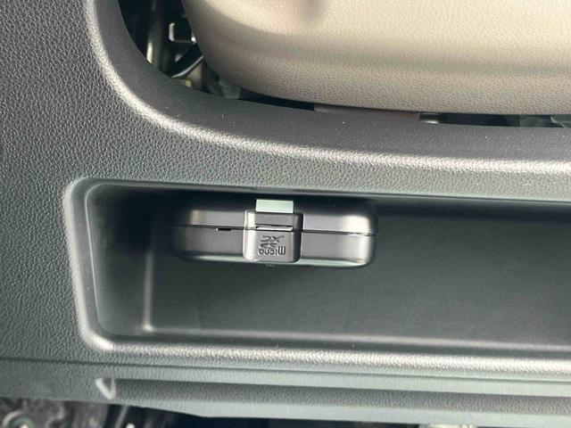 ムーヴキャンバスＧメイクアップＶＳ　ＳＡIIIパノラマカメラ連動フルセグナビ　ＵＳＢ接続　ブルートゥース対応　フロント．リヤドライブレコーダー連動　ＥＴＣ　置きラクボックス　運転席シートヒータ　両側電動スライドドア　オートライト　オートハイビーム（千葉県）の中古車