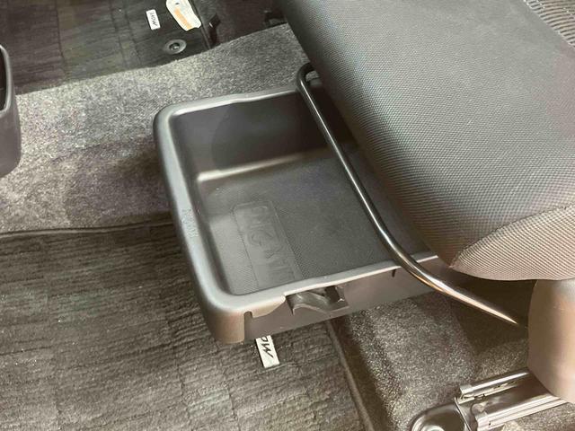 ムーヴカスタム　ＲＳスマートセレクションＳＡ衝突被害軽減ブレーキ　横滑り防止装置　アイドリングストップ機構　プッシュエンジンスタート　キーフリーシステム　照明．バニティーミラー付き左右サンバイザー　チルトステアリング　運転席シートリフター（千葉県）の中古車